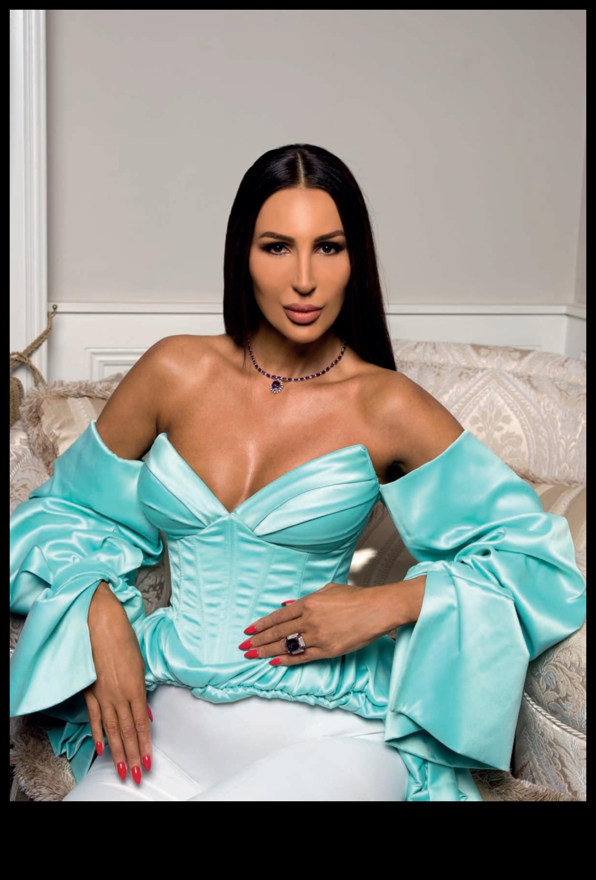 אואזיס מפואר: צלול לתוך יוקרה עם יצירות הצ'וקר שלנו בהשראת אואזיס