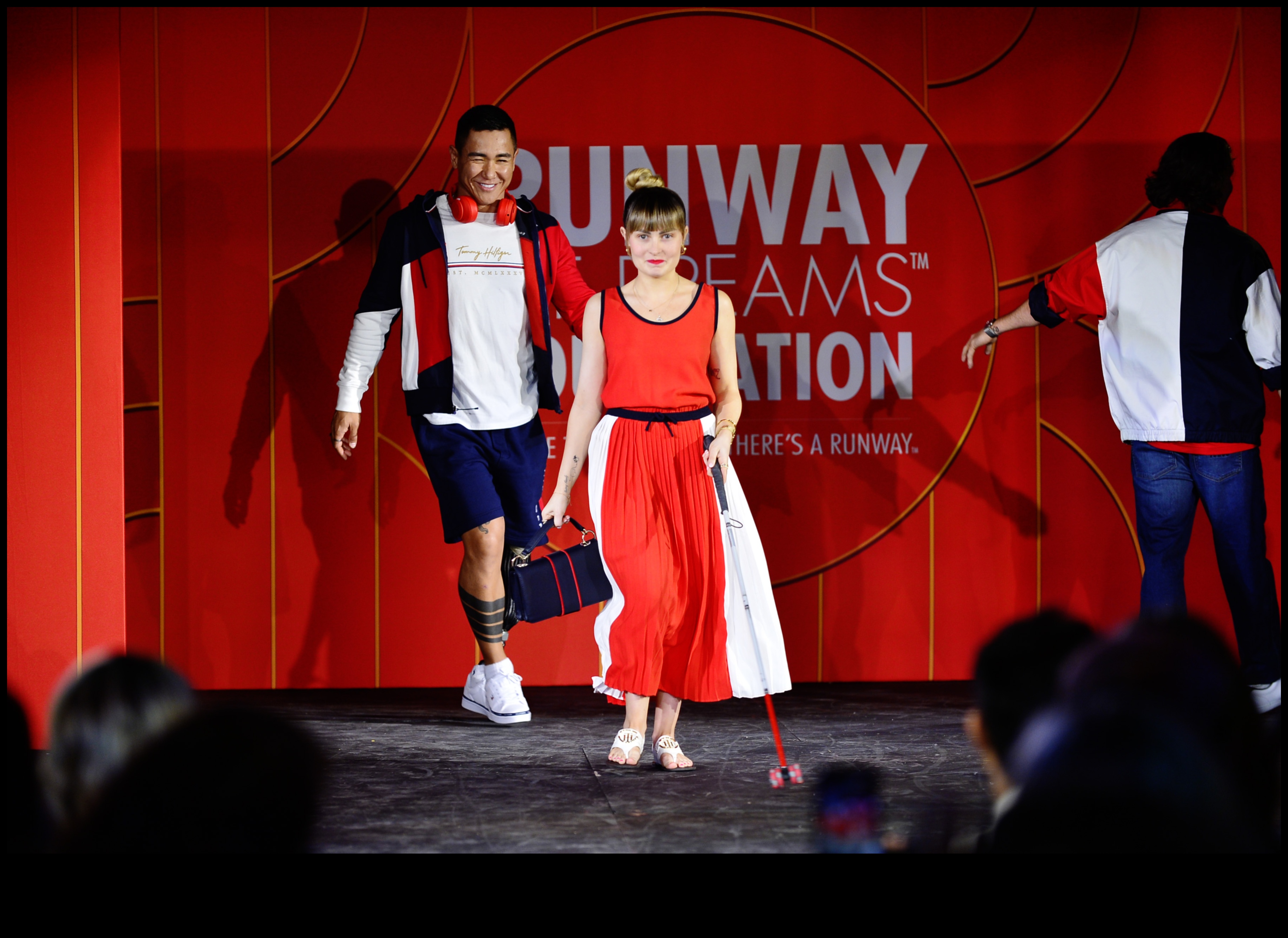 Runway Reverie Redux: Revisiting Dreams in the Language of Clothing