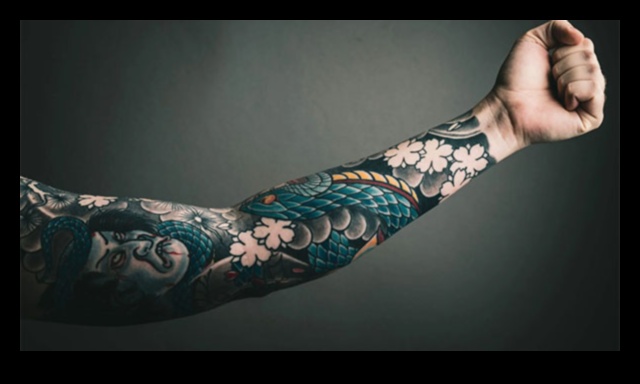 סימנים משמעותיים: דברי הימים שנוצרו בדיו סמלי