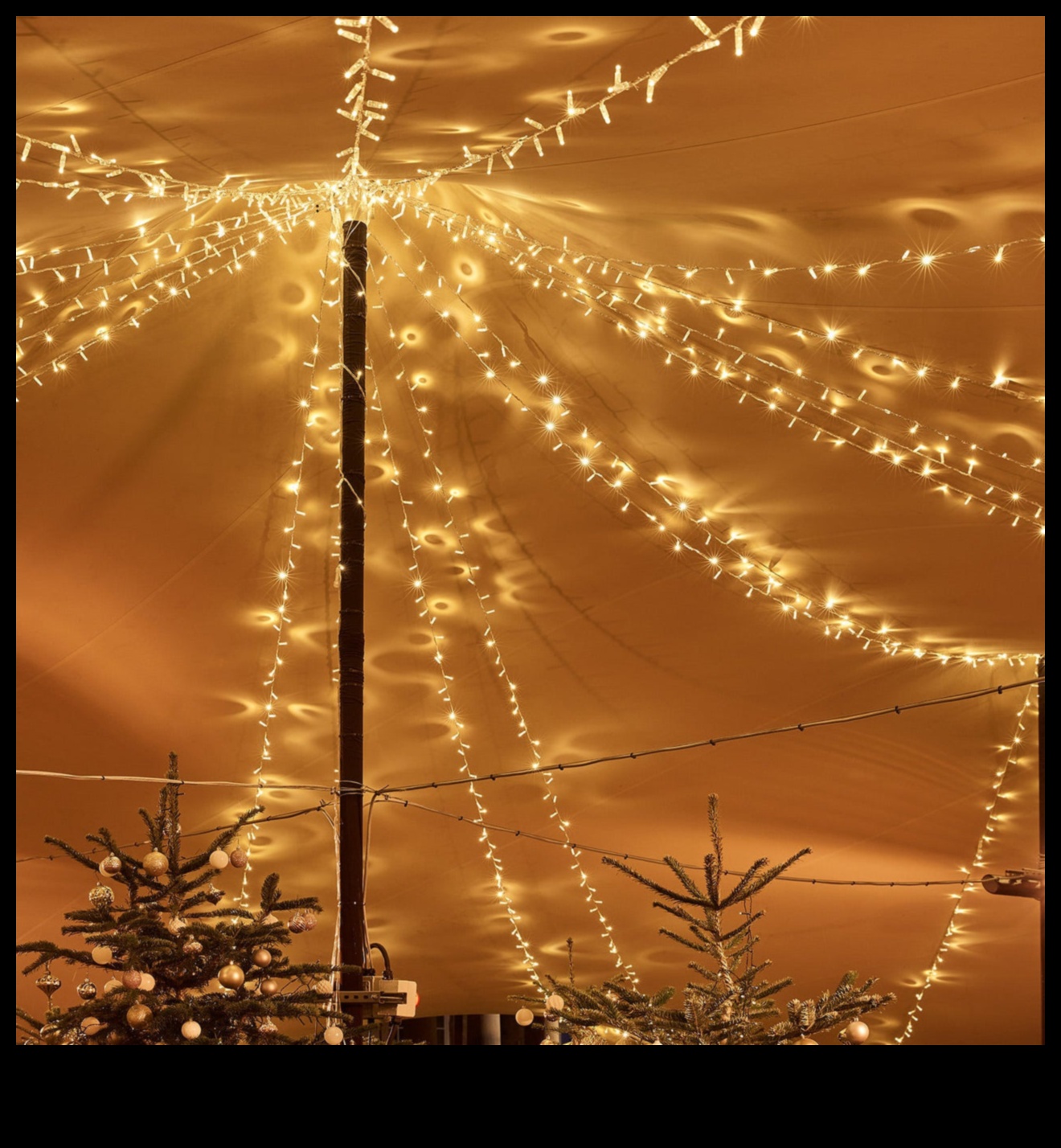 דרכים יצירתיות לקשט עם אורות מחרוזת