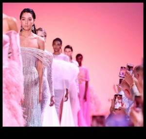 רגעי השיא: זרקור על פסגת הטרנדים האופנתיים של היום